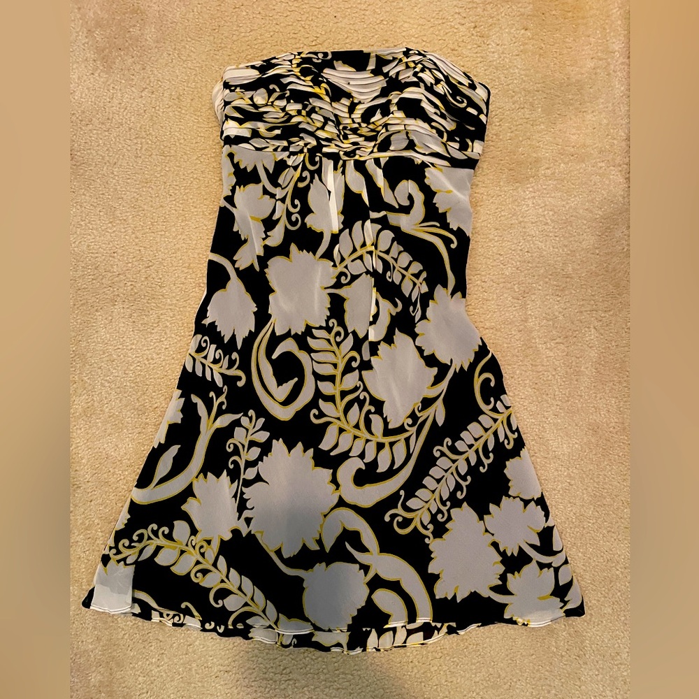 Elegant Black and White Strapless Floral Dress